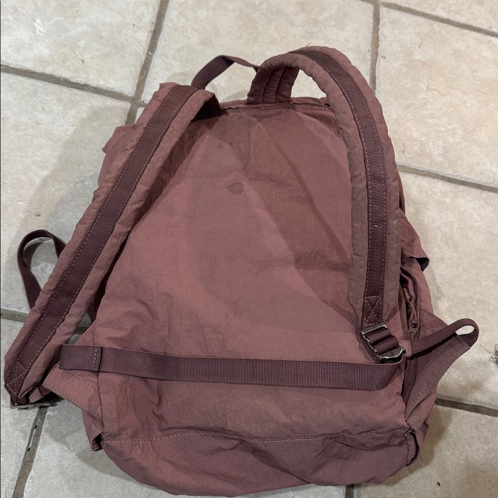 Lululemon - Picture 4 of 4